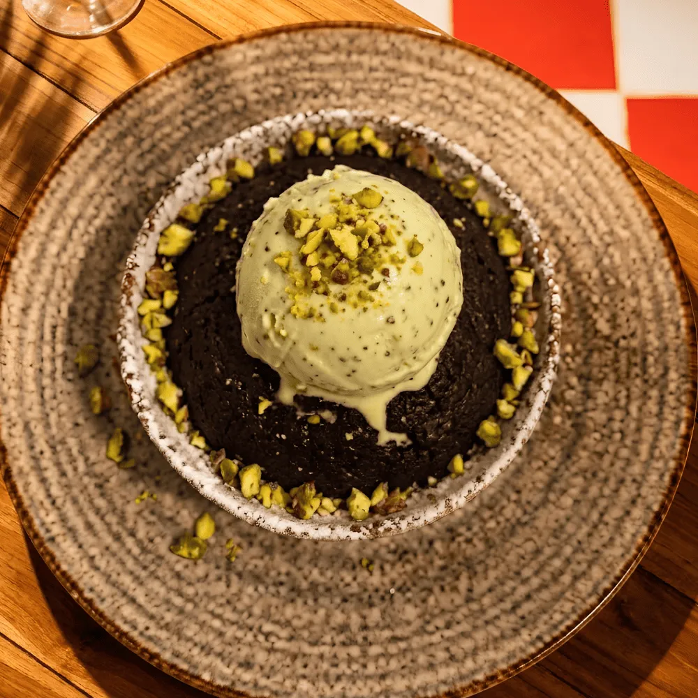 Choco Cake With Pistachio Ice Cream