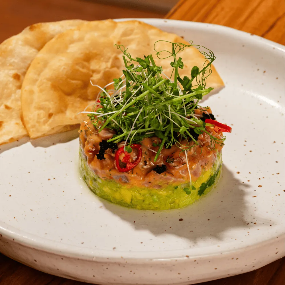 Spicy Tuna Tartar Guacamole
